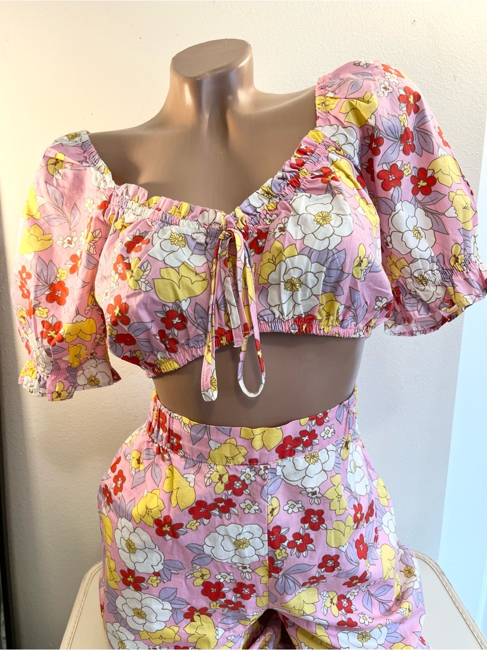 Vero Moda Pink Floral Puff-Sleeve Crop Top & Shorts Set